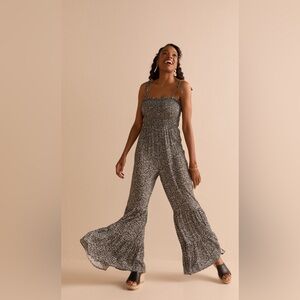 New Francesca’s Nina Tiered Bell Bottom Jumpsuit